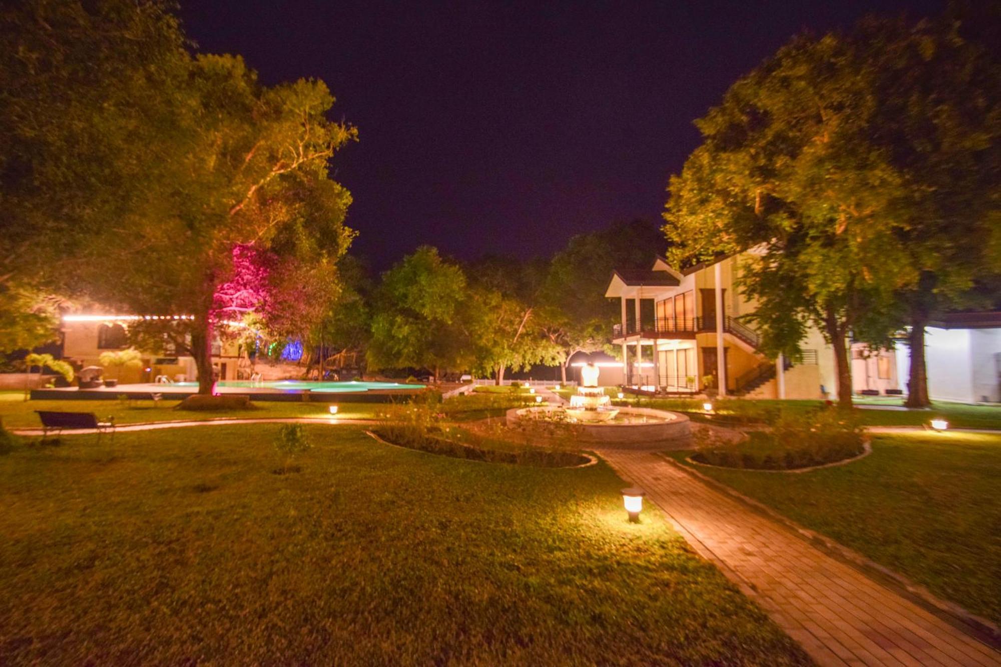 The Lion Kingdom Sigiriya Hotel Exterior photo